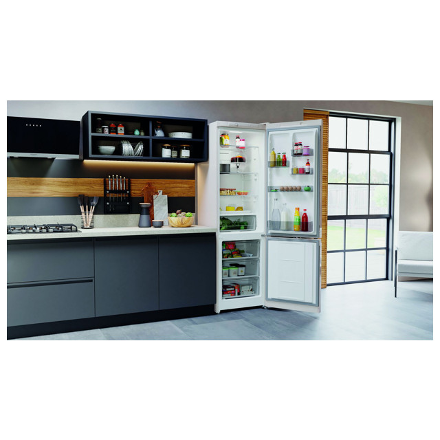 холодильник двухкамерный HOTPOINT-ARISTON HT 4200 M 196x60x64см бежевый