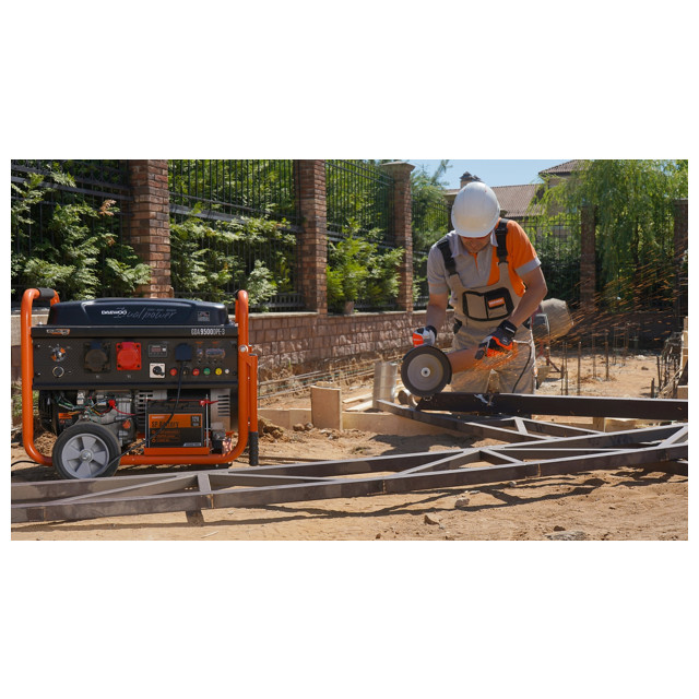 генератор бензиновый DAEWOO GDA 9500DPE-3 8,6/8,0кВт 460см3
