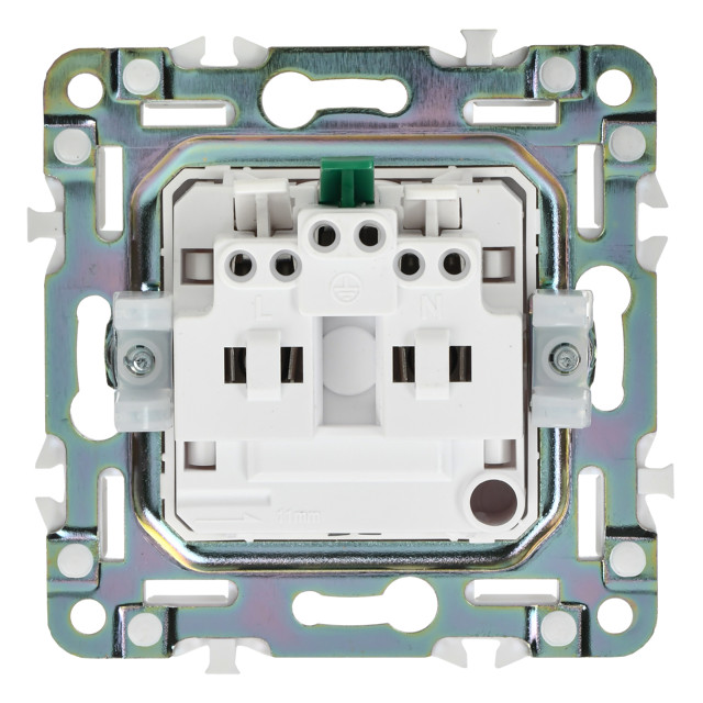 розетка 1 пост IEK Skandy с/з/ с/ш 16А арктический белый