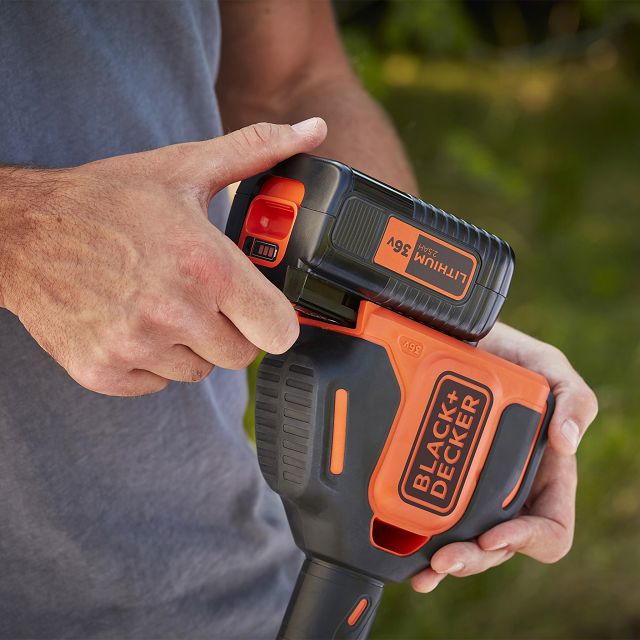 Триммер электрический Black & Decker BCSTA536B-XJ
