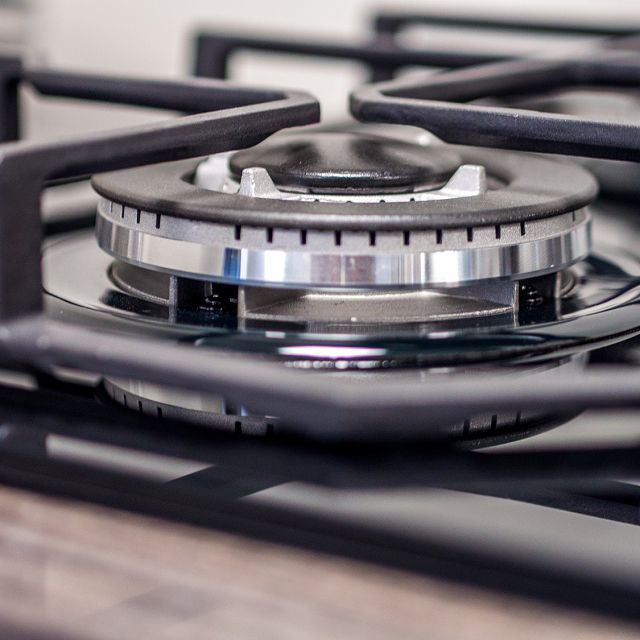 поверхность газ на стекле LEX GVG 640-1 BL 4конф.чугун черн.