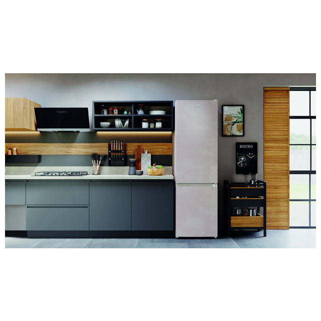 холодильник двухкамерный HOTPOINT-ARISTON HT 4200 M 196x60x64см бежевый